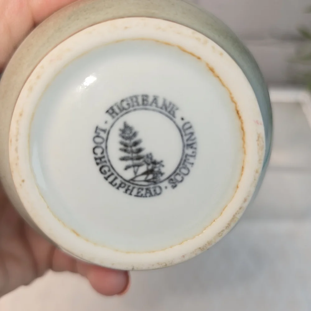 HIGHBANK PORCELAIN SMALL BUD VASE LOCKGILPHEAD SCOTLAND STAG RARE VINTAGE